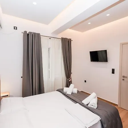 Via Basta Apartment *